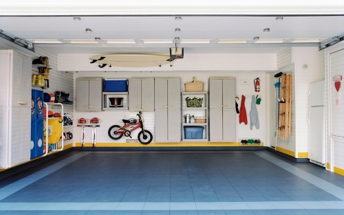 Garage cabinetry organization